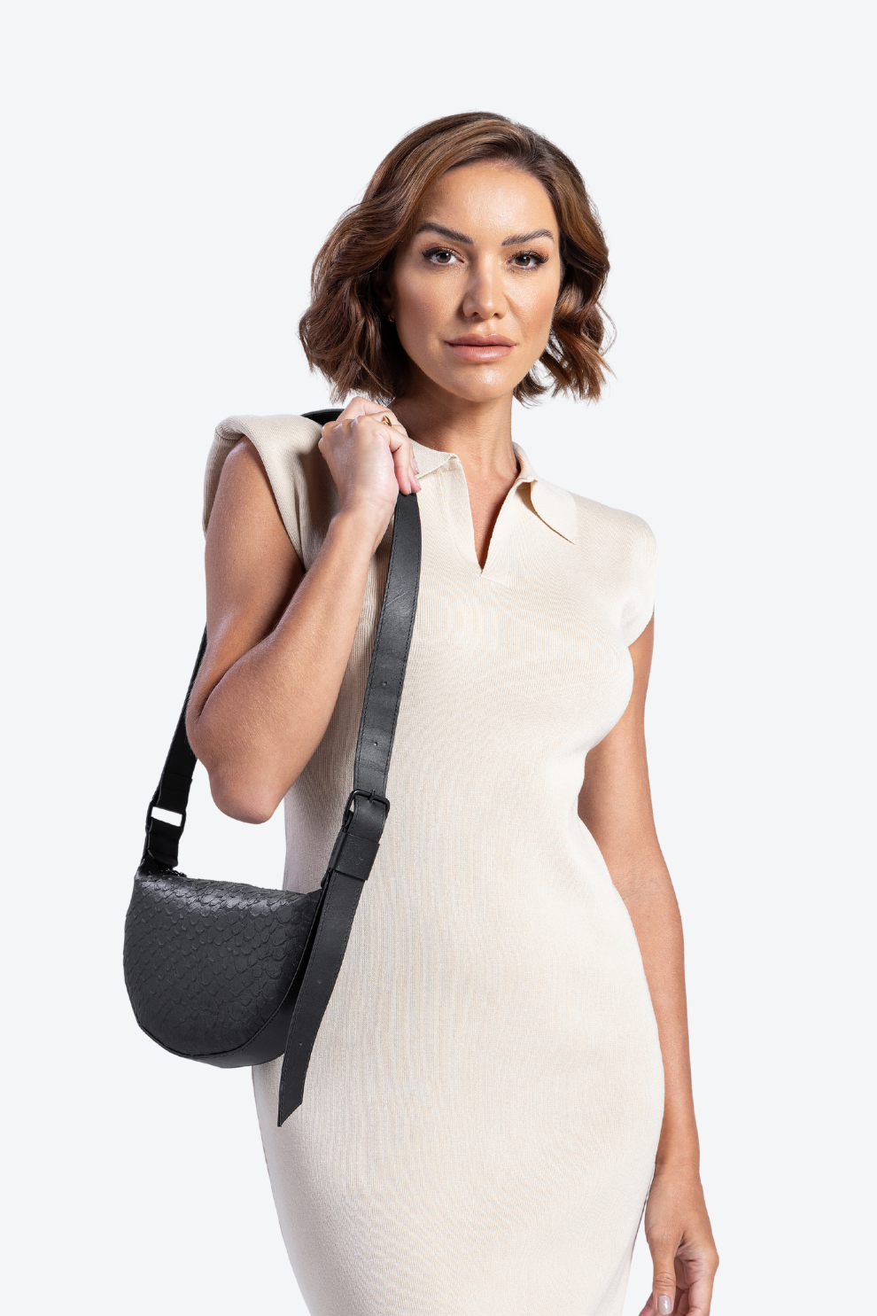 Bolsa Couro Meia Lua Estampa Pirarucu Pequena