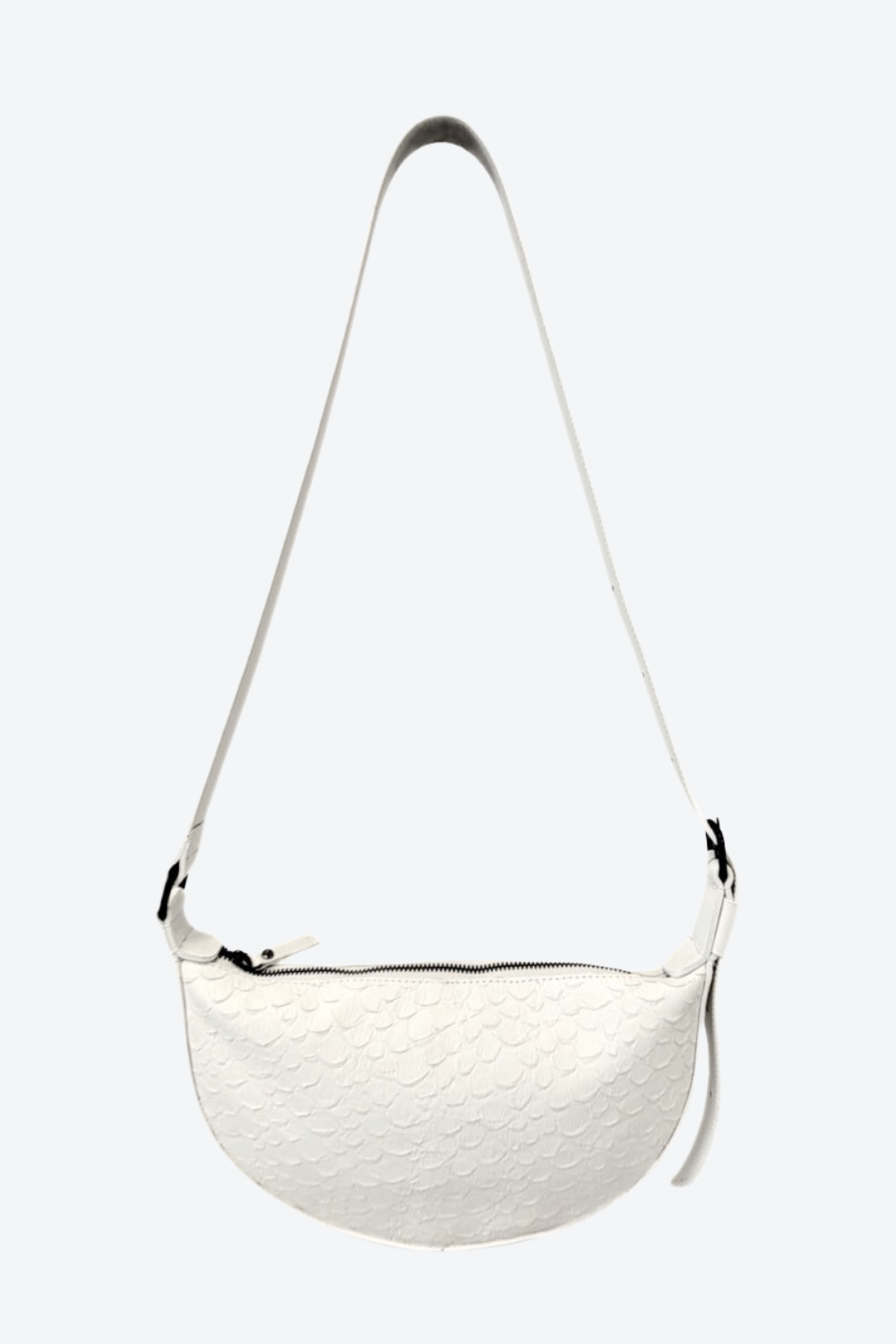 Bolsa Couro Meia Lua Estampa Pirarucu Pequena