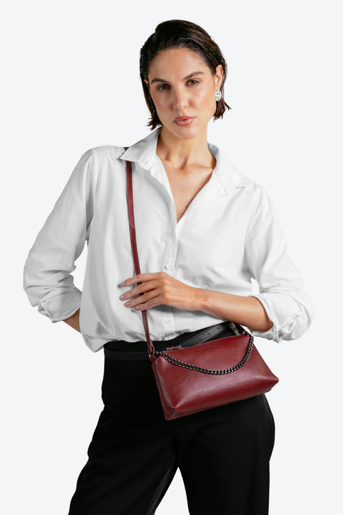 Bolsa Transversal Slim em Couro Pequena