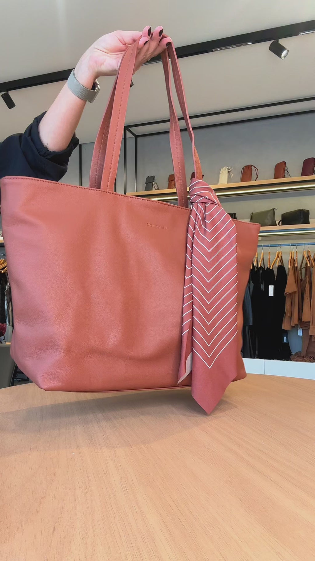 Bolsa Couro Shopping Lenço Grande